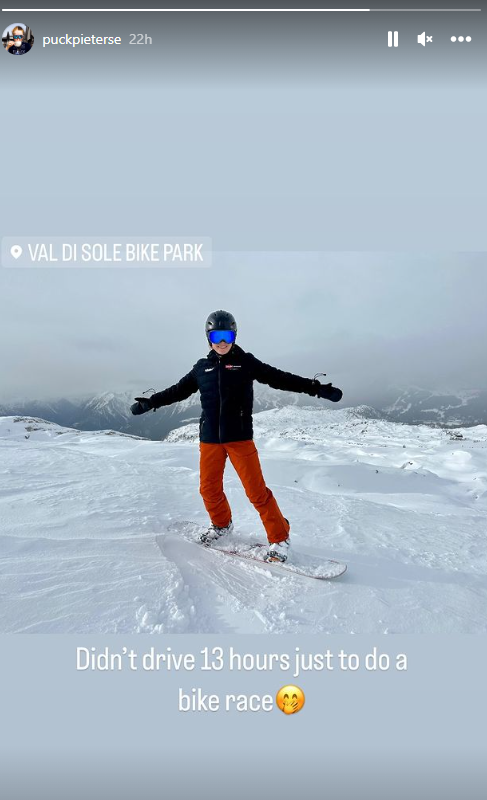 🎥 Shotgunning beer and snowboarding: Puck Pieterse is truly a jack of all trades